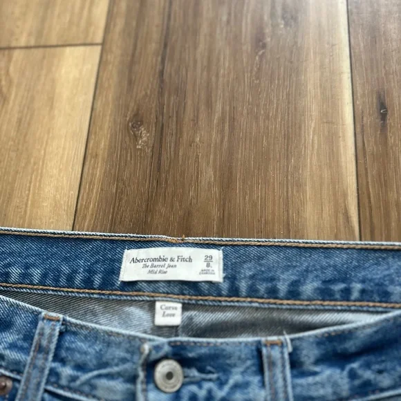 Abercrombie & Fitch womens mid rise the barrel jeans size 29/8L - Picture 4 of 6